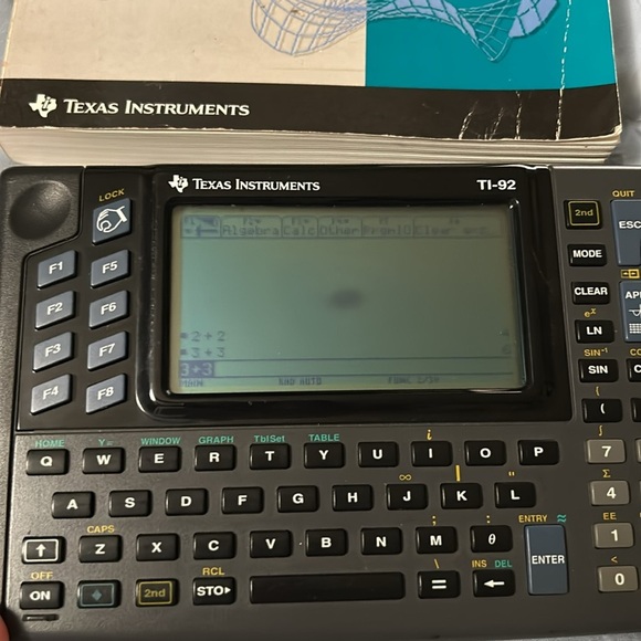 TI 92 Graphing Calculator. Pre owned in working condition - Picture 4 of 14